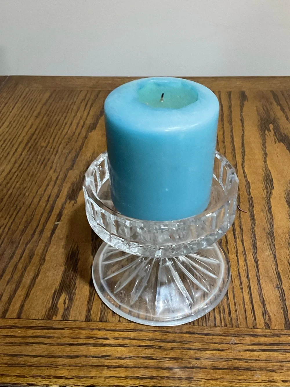 Beautiful Clear Cut-Glass Hurricane 2piece Vase with Blue Candle & Potpourri